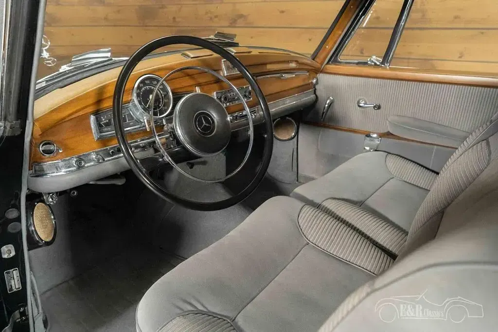 Gebraucht Mercedes 300 159 PS (116 kW) 1962 Silber Limousine