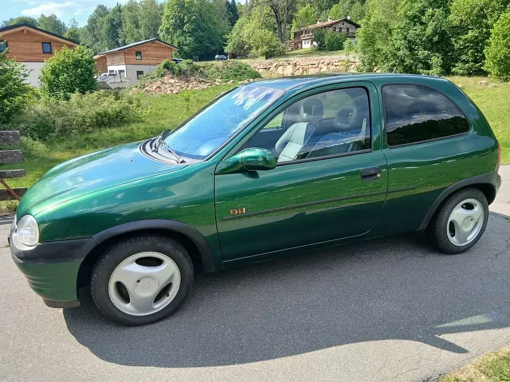 Gebraucht Opel Corsa 60 PS (44 kW) 1997 Grün Kleinwagen
