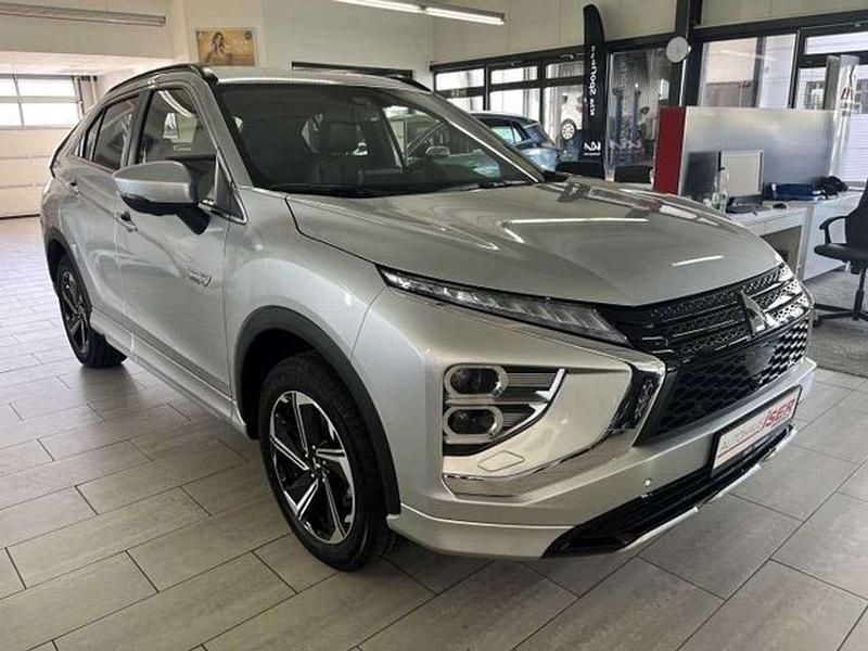 Gebraucht Mitsubishi Eclipse Cross Select 188 PS (138 kW) 2024 Silber SUV