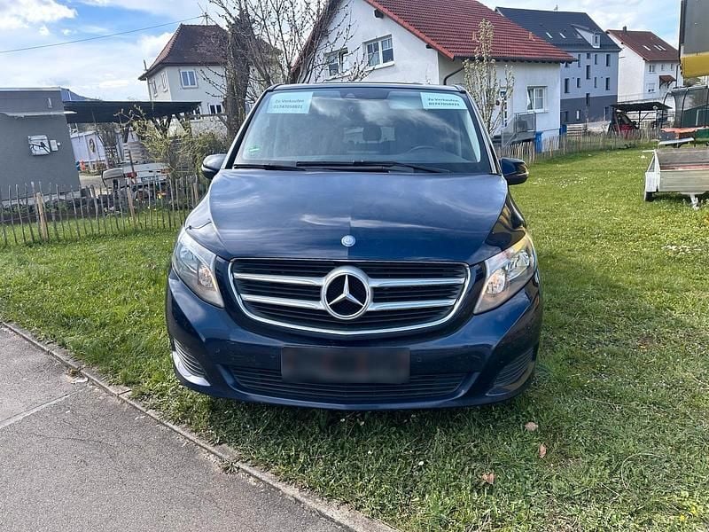 Gebraucht Mercedes V250 190 PS (139 kW) 2017 Blau Van / Kleinbus