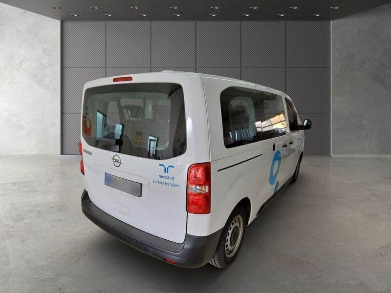 Gebraucht Opel Vivaro 120 PS (88 kW) 2022 Weiß Van / Kleinbus