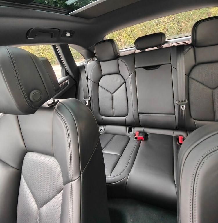 Gebraucht Porsche Macan 252 PS (185 kW) 2018 Schwarz SUV