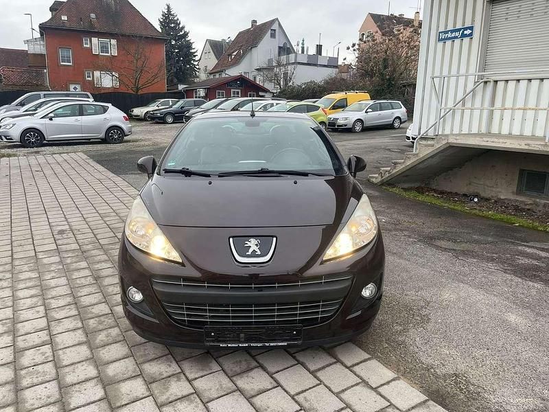 Gebraucht Peugeot 207 CC 156 PS (114 kW) 2013 Braun Cabrio