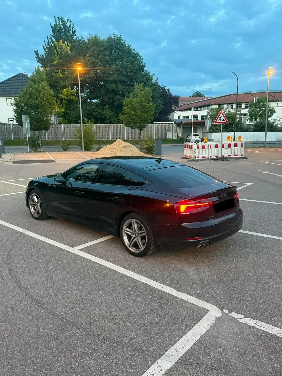 Gebraucht Audi A5 Sportback S-Line 190 PS (139 kW) 2020 Schwarz Kleinwagen