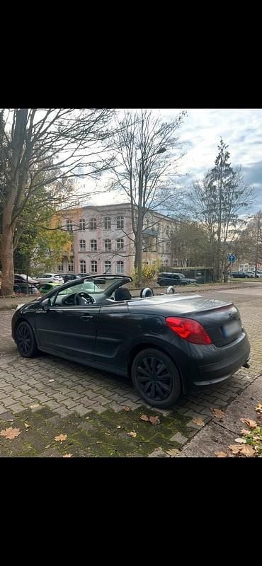 Gebraucht Peugeot 207 CC 119 PS (87 kW) 2008 Schwarz Cabrio