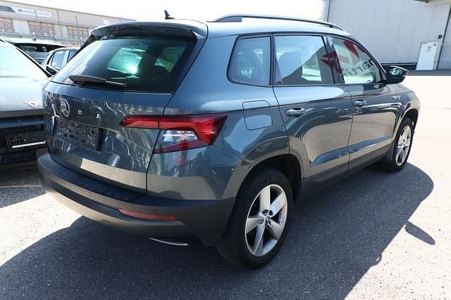 Quarzgrau metallic quarzgrau metallic Gebraucht 2018 Skoda Karoq Ambition SUV | 20.155 € (Fairer Preis) - Bild 1/4