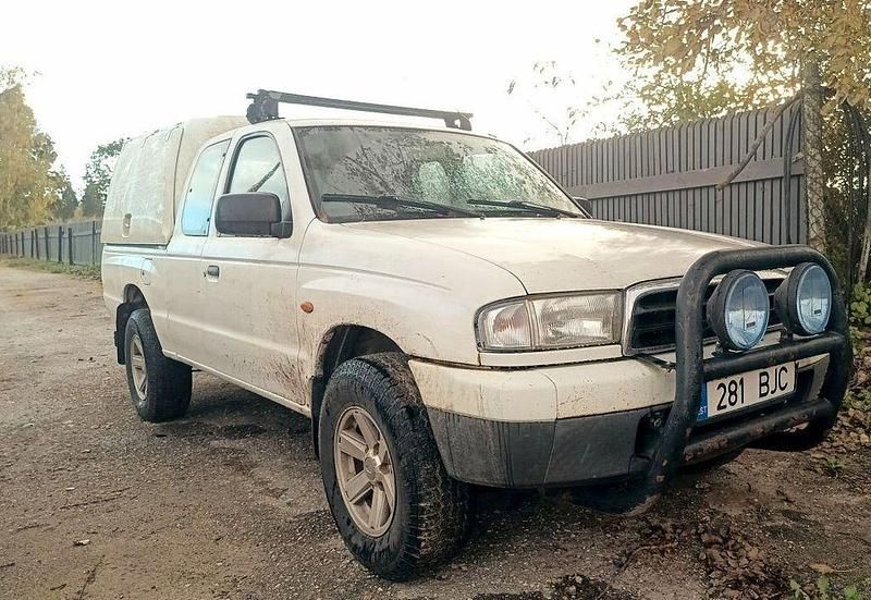 Gebraucht 2001 Mazda B Series Abholung | 4.900 € - Bild 1/4