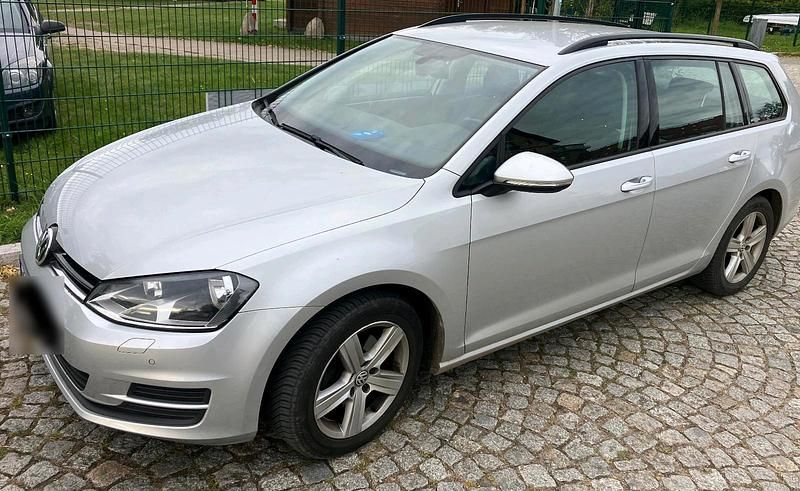 Gebraucht VW Golf VII 110 PS (80 kW) 2015 Silber Kombi
