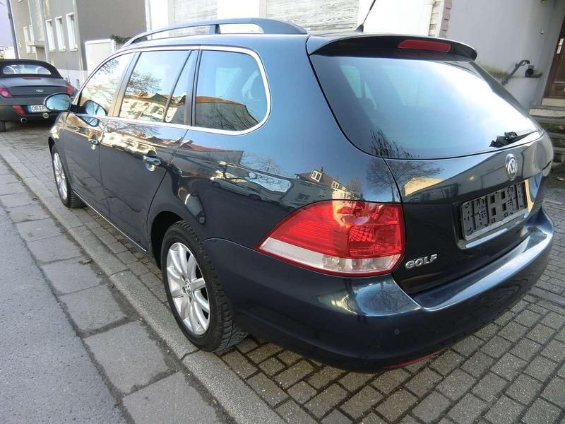 Gebraucht VW Golf V Comfortline 122 PS (89 kW) 2009 Bluegraphit perleffekt Kombi
