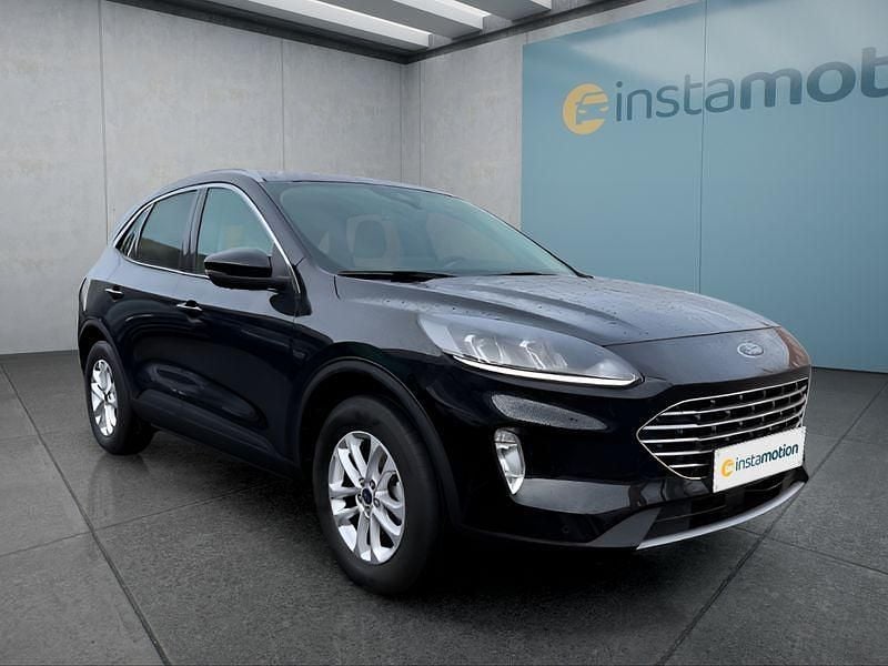 Używany Ford Kuga 242 KM (177 kW) 2024 Czarny SUV