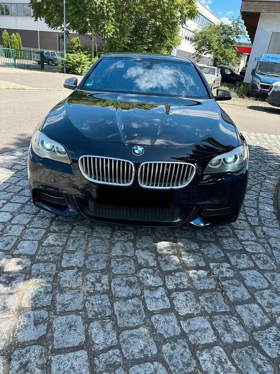 Gebraucht BMW M550 381 PS (280 kW) 2012 Blau Limousine