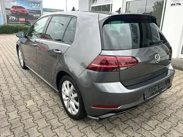 Gebraucht VW Golf VII R-line 150 PS (110 kW) 2019 Grau Limousine