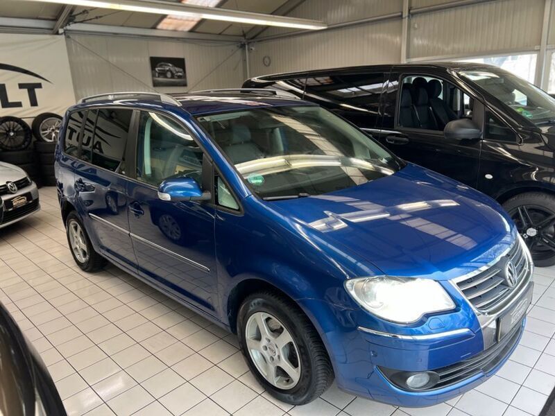Biscay blue perleffekt Gebraucht 2007 VW Touran Highline Van / Kleinbus | 5.490 € (Fairer Preis) - Bild 1/4