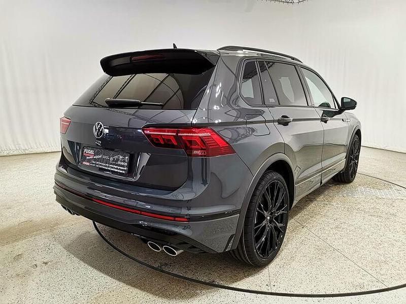 Gebraucht VW Tiguan R 320 PS (235 kW) 2023 Delfingrau metallic SUV