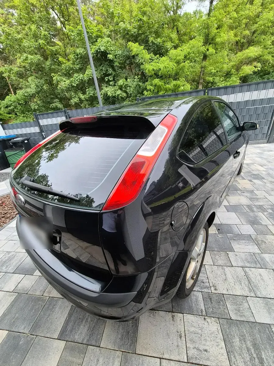 Gebraucht Ford Focus 125 PS (91 kW) 2007 Schwarz Kleinwagen