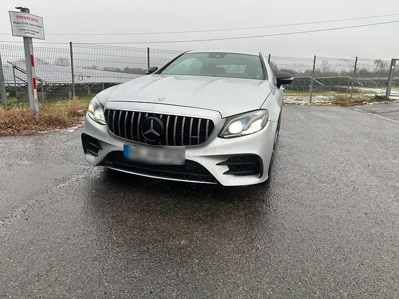 Gebraucht Mercedes 220 AMG 192 PS (141 kW) 2017 Silber Coupé