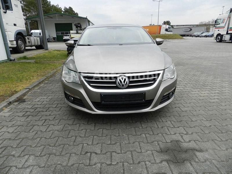 Używany VW Passat Basis 160 KM (117 kW) 2010 Brązowy Sedan/Limuzyna
