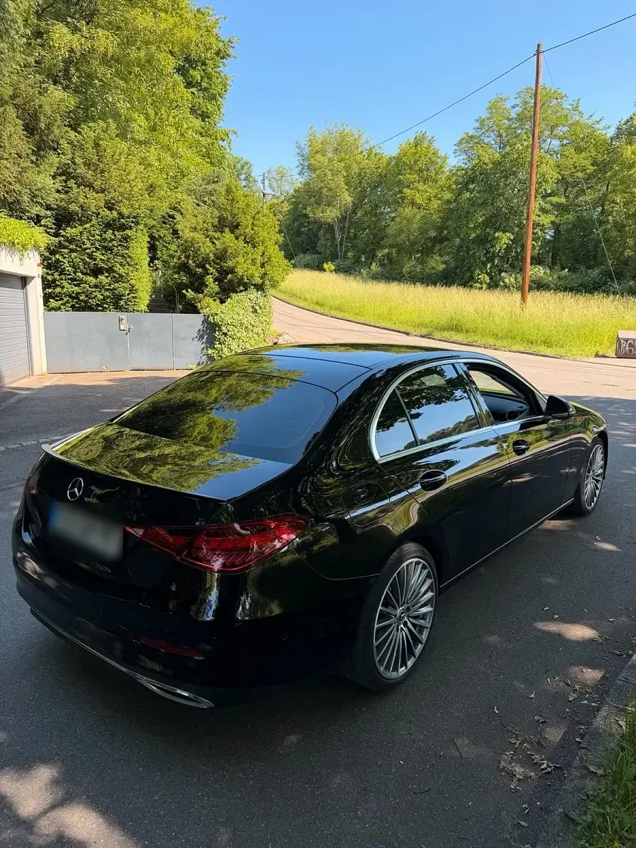 Gebraucht Mercedes C180 170 PS (125 kW) 2024 Schwarz Limousine
