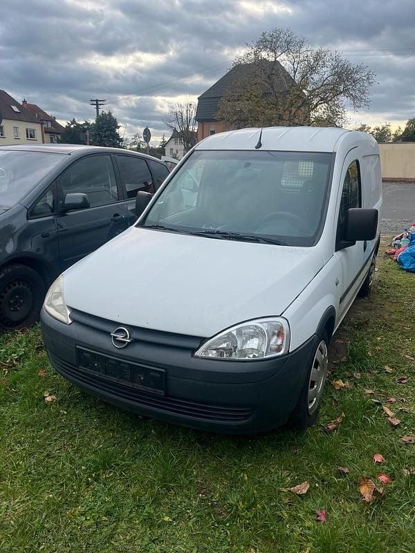 Weiß Gebraucht 2006 Opel Combo Van / Kleinbus | 880 € (Superpreis) - Bild 1/4