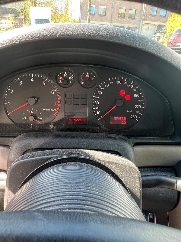 Gebraucht Audi A4 100 PS (73 kW) 1998 Grau Limousine