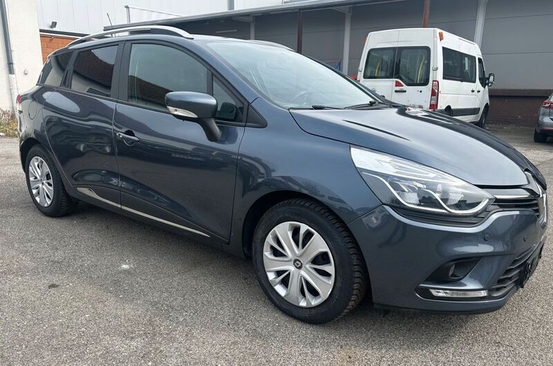 Grau Gebraucht 2019 Renault Clio IV LIMITED Limousine | 8.930 € (Fairer Preis) - Bild 1/4