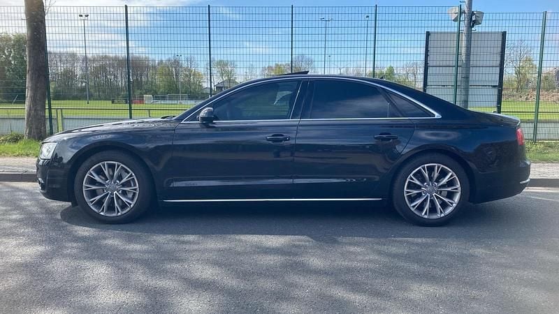 Gebraucht Audi A8 372 PS (273 kW) 2012 Schwarz Limousine