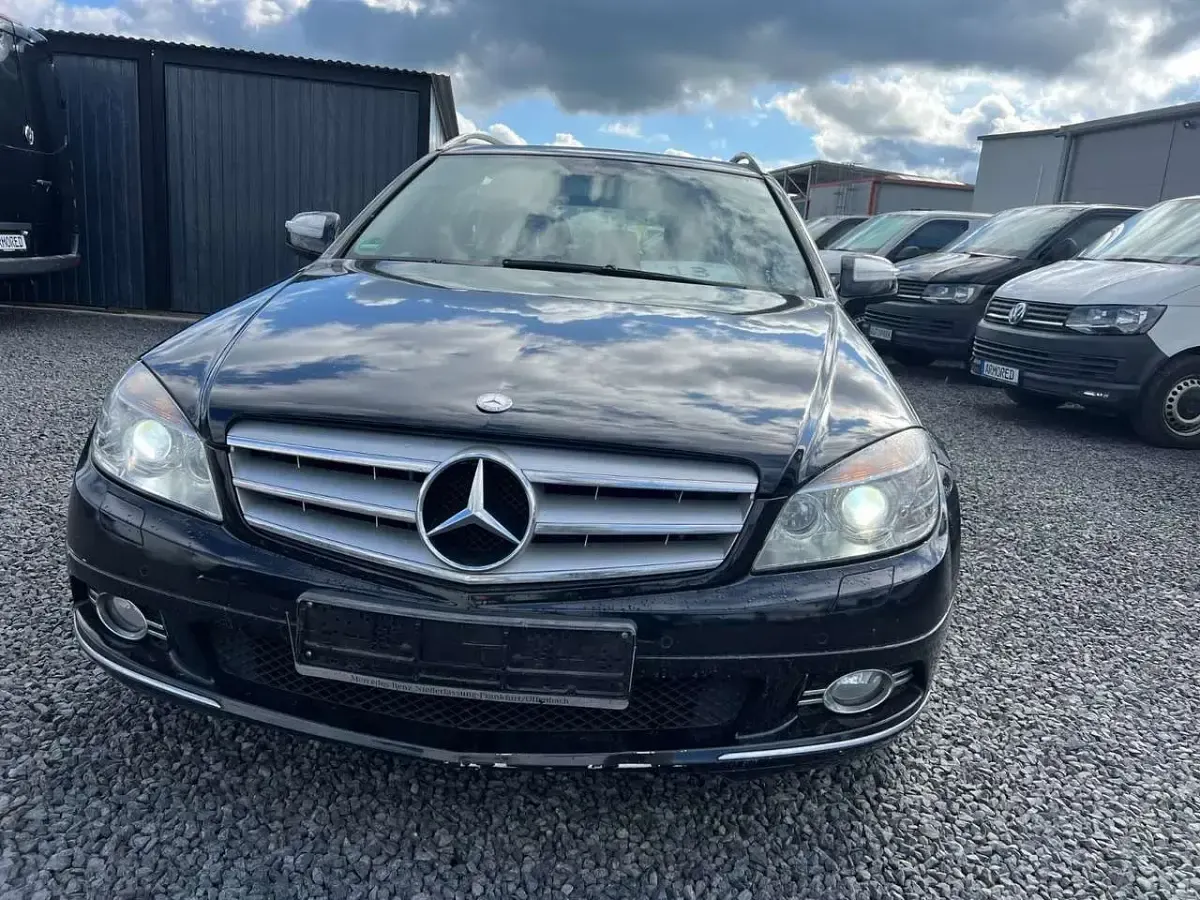 Gebraucht Mercedes C220 Avantgarde 170 PS (125 kW) 2008 Obsidianschwarz  metalliclack Kombi