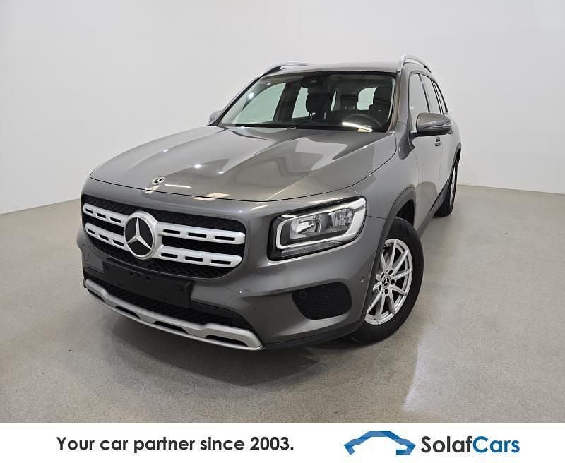 Grau Gebraucht 2021 Mercedes GLB200 SUV | 23.958 € (Superpreis) - Bild 1/4