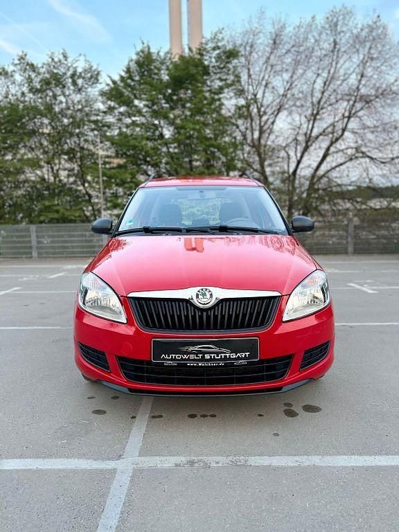 Używany Skoda Roomster Plus Edition 86 KM (63 kW) 2012 Czerwony Minivan