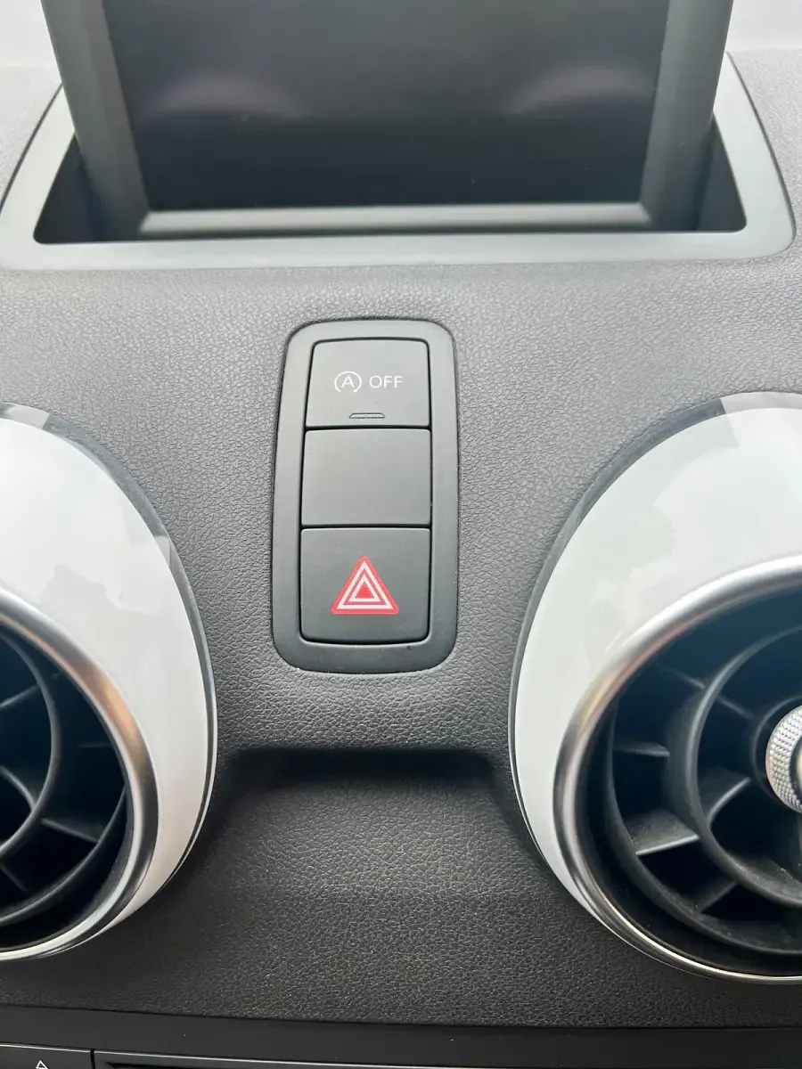 Gebraucht Audi A1 S-Line 89 PS (65 kW) 2013 Weiß Kleinwagen