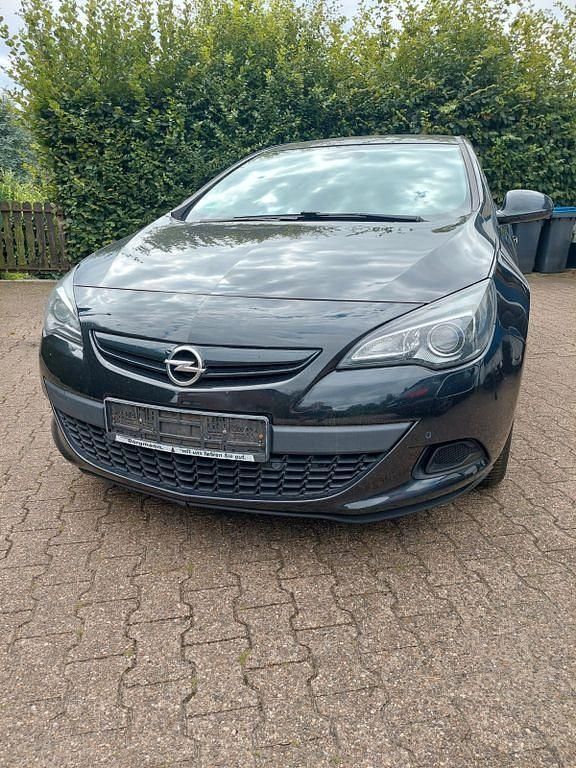 Schwarz Gebraucht 2013 Opel Astra GTC Edition Limousine | 6.200 € (Fairer Preis) - Bild 1/4