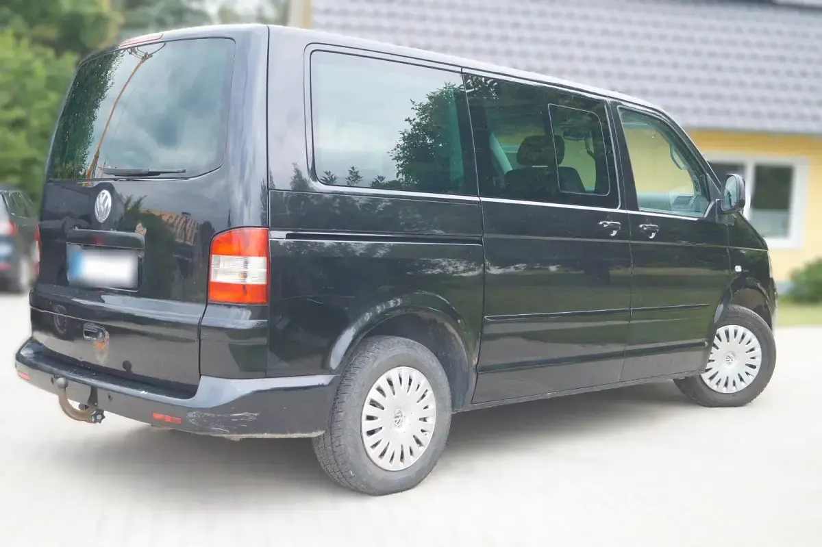 Gebraucht VW Multivan 174 PS (127 kW) 2005 Schwarz Van / Kleinbus