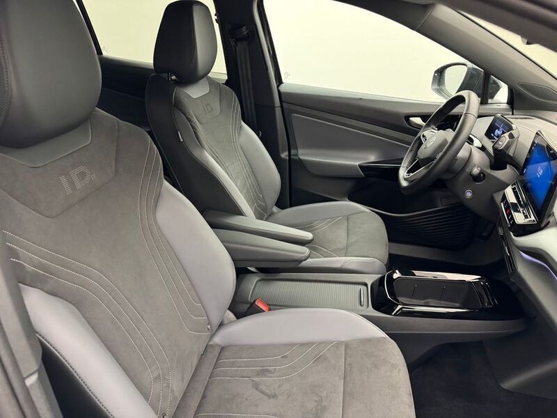 Gebraucht VW ID.4 Pro Performance 150 kW (204 PS) 2023 Schwarz SUV
