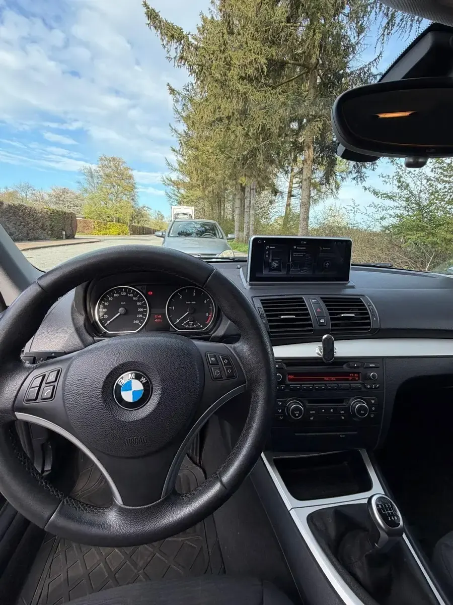 Używany BMW 116 116 KM (85 kW) 2011 Czarny Hatchback