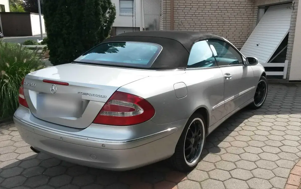 Gebraucht Mercedes CLK200 Avantgarde 163 PS (119 kW) 2004 Silber Cabrio