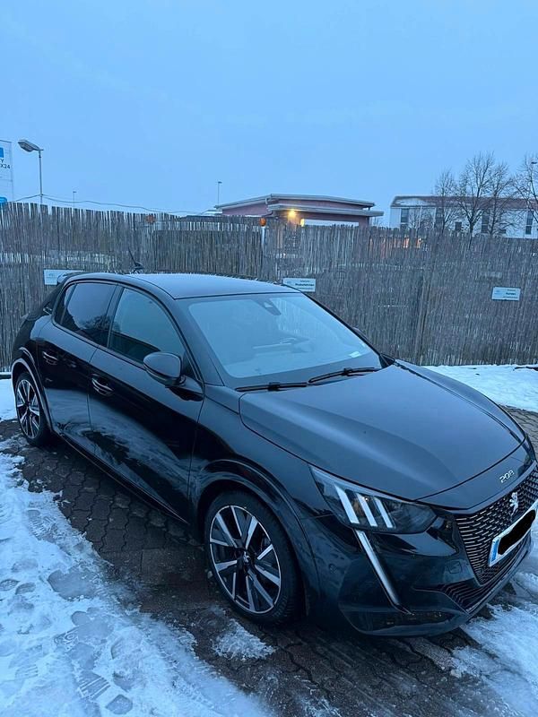 Gebraucht Peugeot 208 GT 131 PS (96 kW) 2020 Schwarz Kleinwagen
