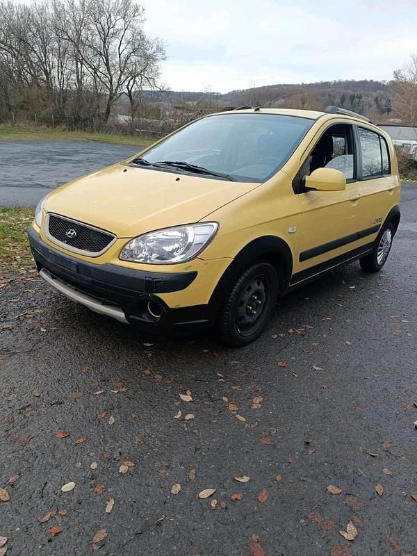 Gelb Gebraucht 2007 Hyundai Getz Kleinwagen | 850 € (Superpreis) - Bild 1/4