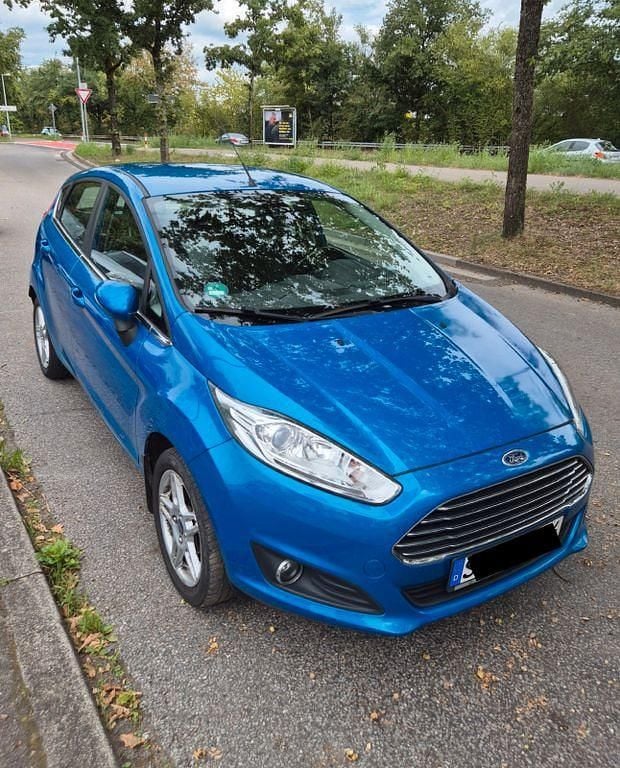 Blau Gebraucht 2013 Ford Fiesta SYNC Edition Kleinwagen | 3.950 € (Superpreis) - Bild 1/4