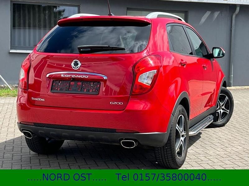 Gebraucht SsangYong Korando 150 PS (110 kW) 2018 Rot SUV