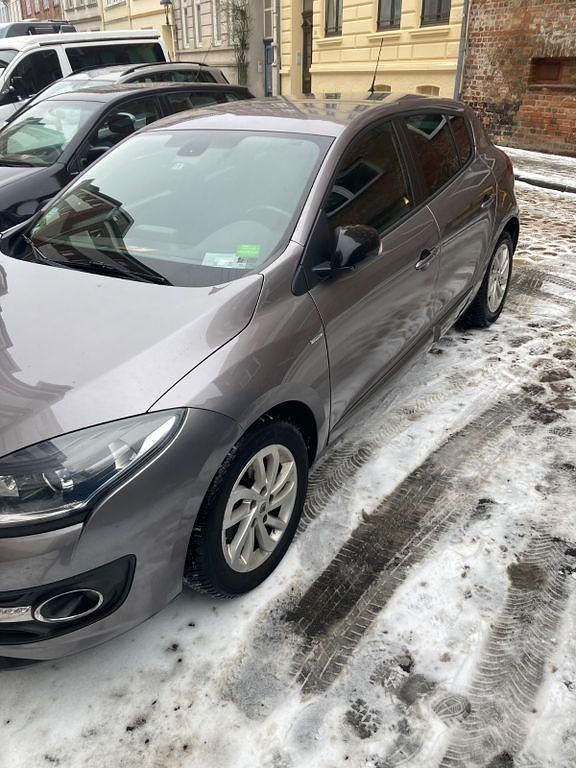 Gebraucht Renault Mégane LIMITED 116 PS (85 kW) 2014 Grau Limousine
