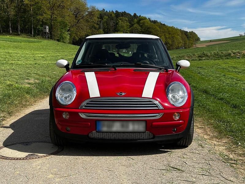 Second-hand Mini Cooper 116 CP (85 kW) 2003 Roșu Hatchback
