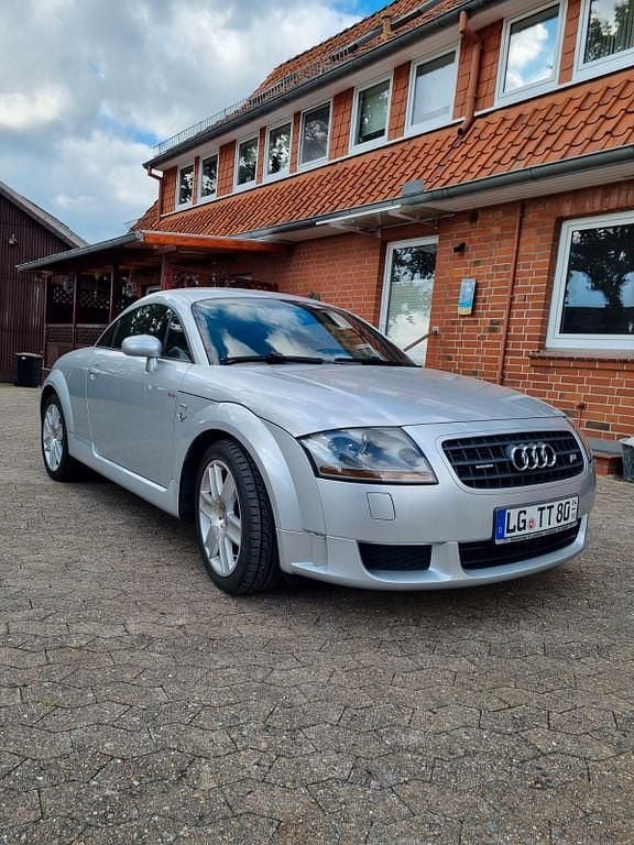 Silber Gebraucht 2004 Audi TT Sport Coupé | 13.500 € (Fairer Preis) - Bild 1/4