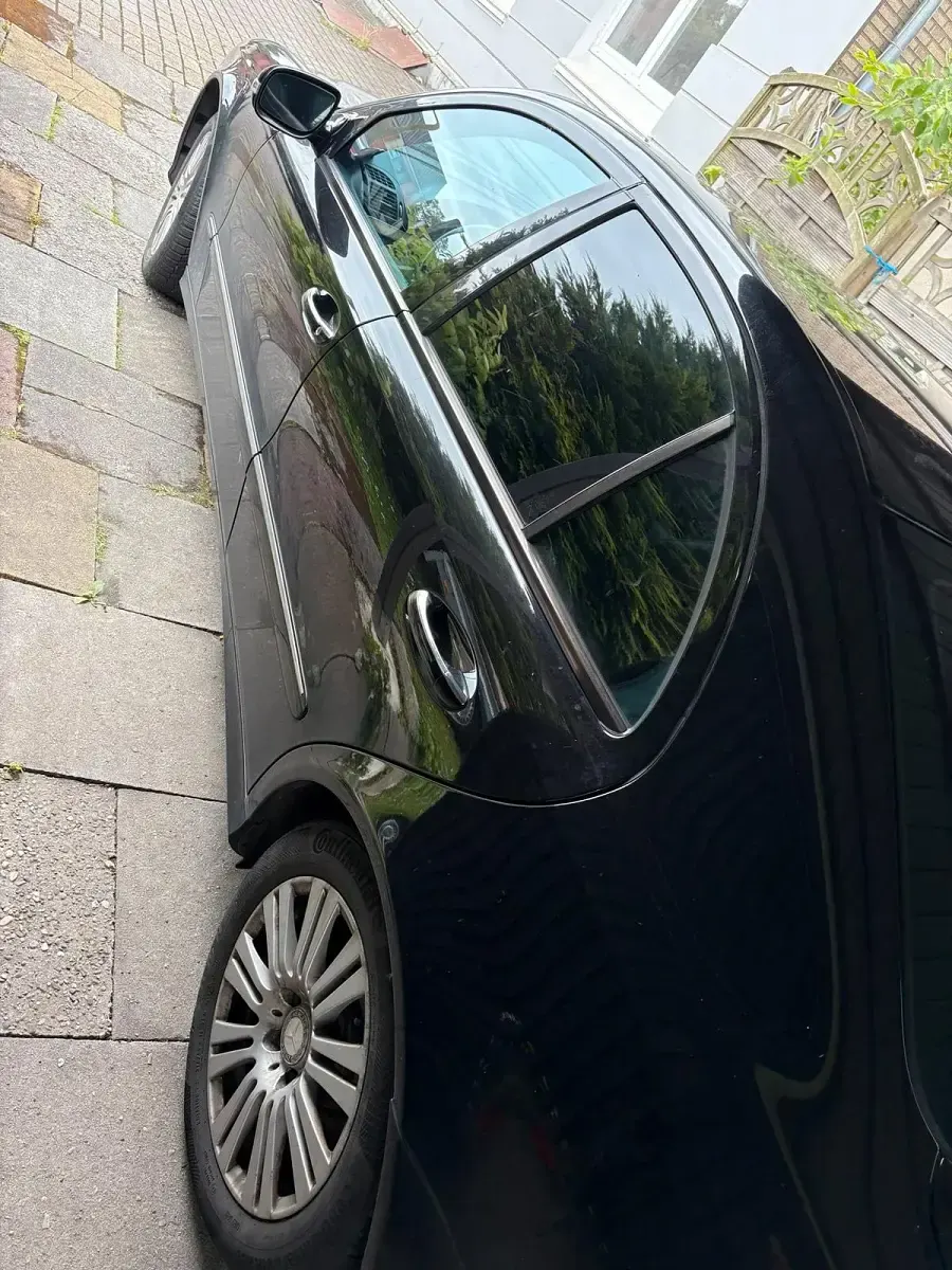 Gebraucht Mercedes E320 224 PS (164 kW) 2009 Schwarz Limousine
