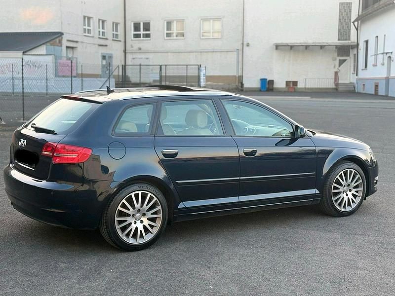Second-hand Audi A3 140 CP (102 kW) 2012 Albastru Hatchback