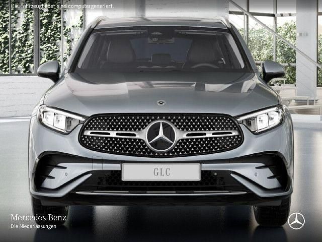 Gebraucht Mercedes GLC200 AMG 204 PS (150 kW) 2024 Hightechsilber SUV