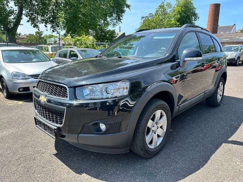 Carbon flash Gebraucht 2012 Chevrolet Captiva LT SUV | 5.490 € (Superpreis) - Bild 1/4