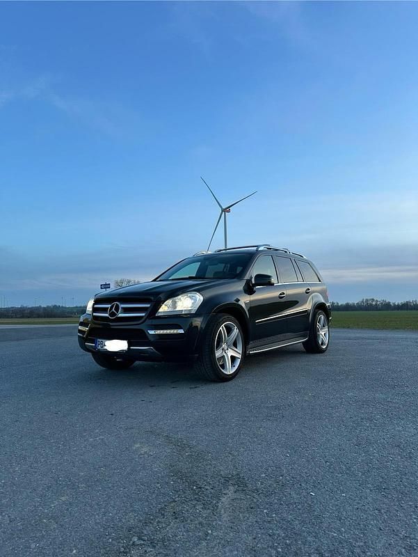 Gebraucht Mercedes GL350 224 PS (164 kW) 2010 Braun SUV