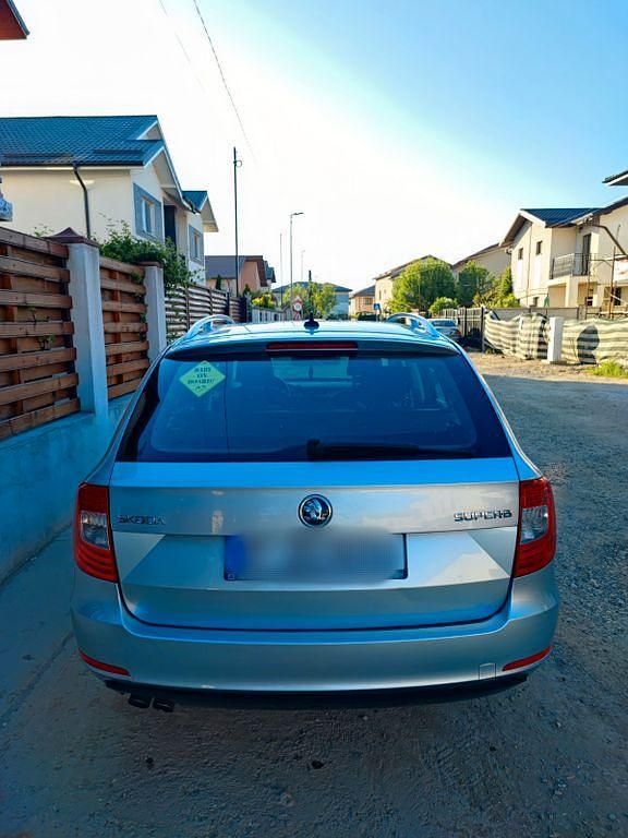 Gebraucht Skoda Superb Exclusive 170 PS (125 kW) 2015 Silber Limousine