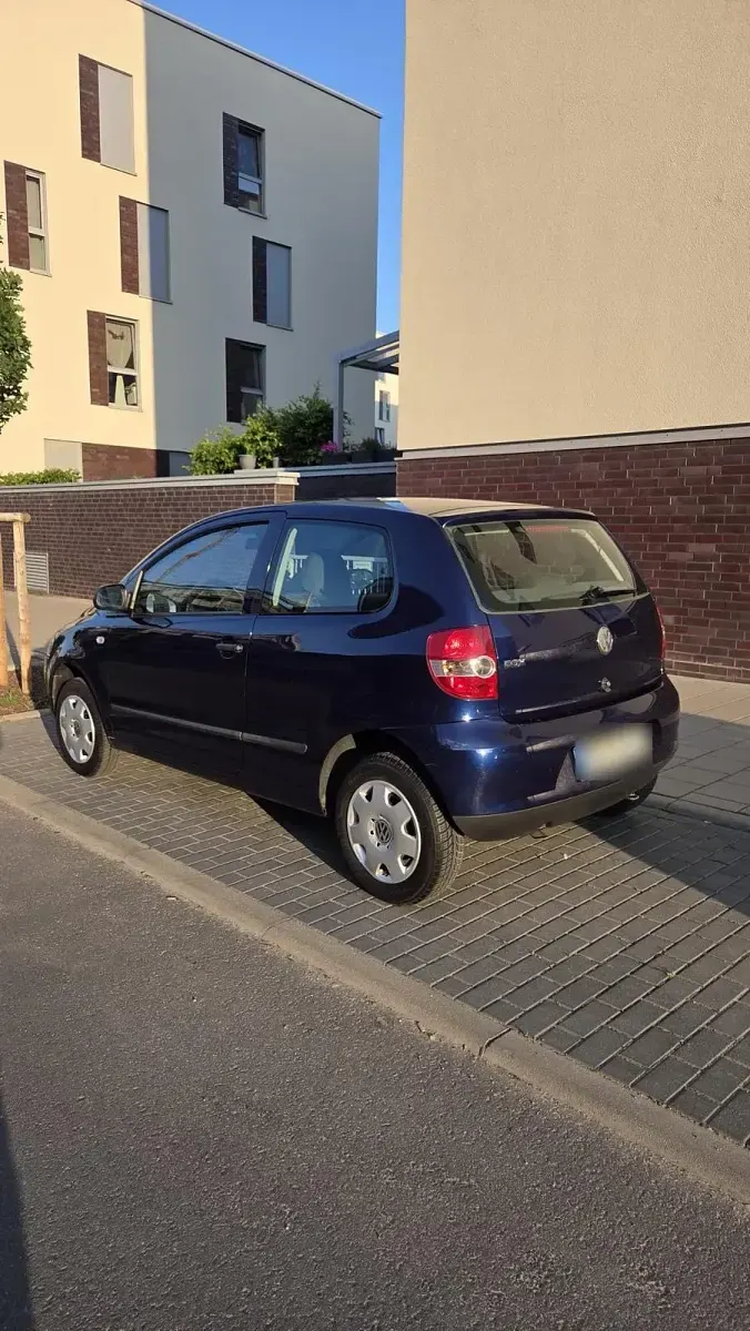 Gebraucht VW Fox 54 PS (39 kW) 2006 Blau Kleinwagen