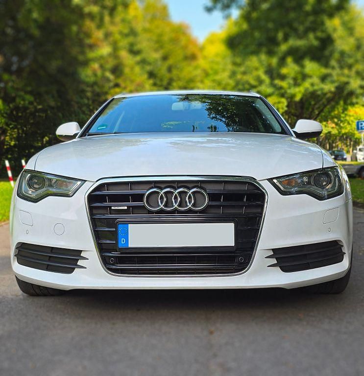 Weiß Gebraucht 2011 Audi A6 S-Line Kombi | 10.000 € (Fairer Preis) - Bild 1/4